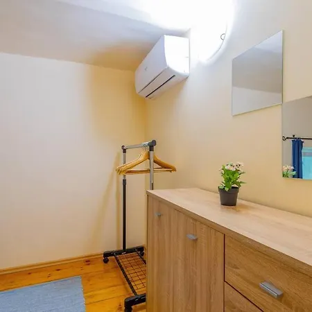 Captain's In Soho Apartment Budapest